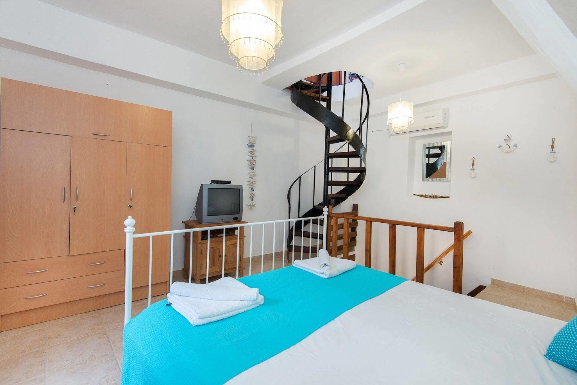 Villa Old Town Roloi House Rhodes City Esterno foto